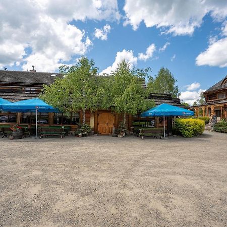 Gosciniec Debowa Gazdowka Bed & Breakfast Устшики Долне Екстериор снимка