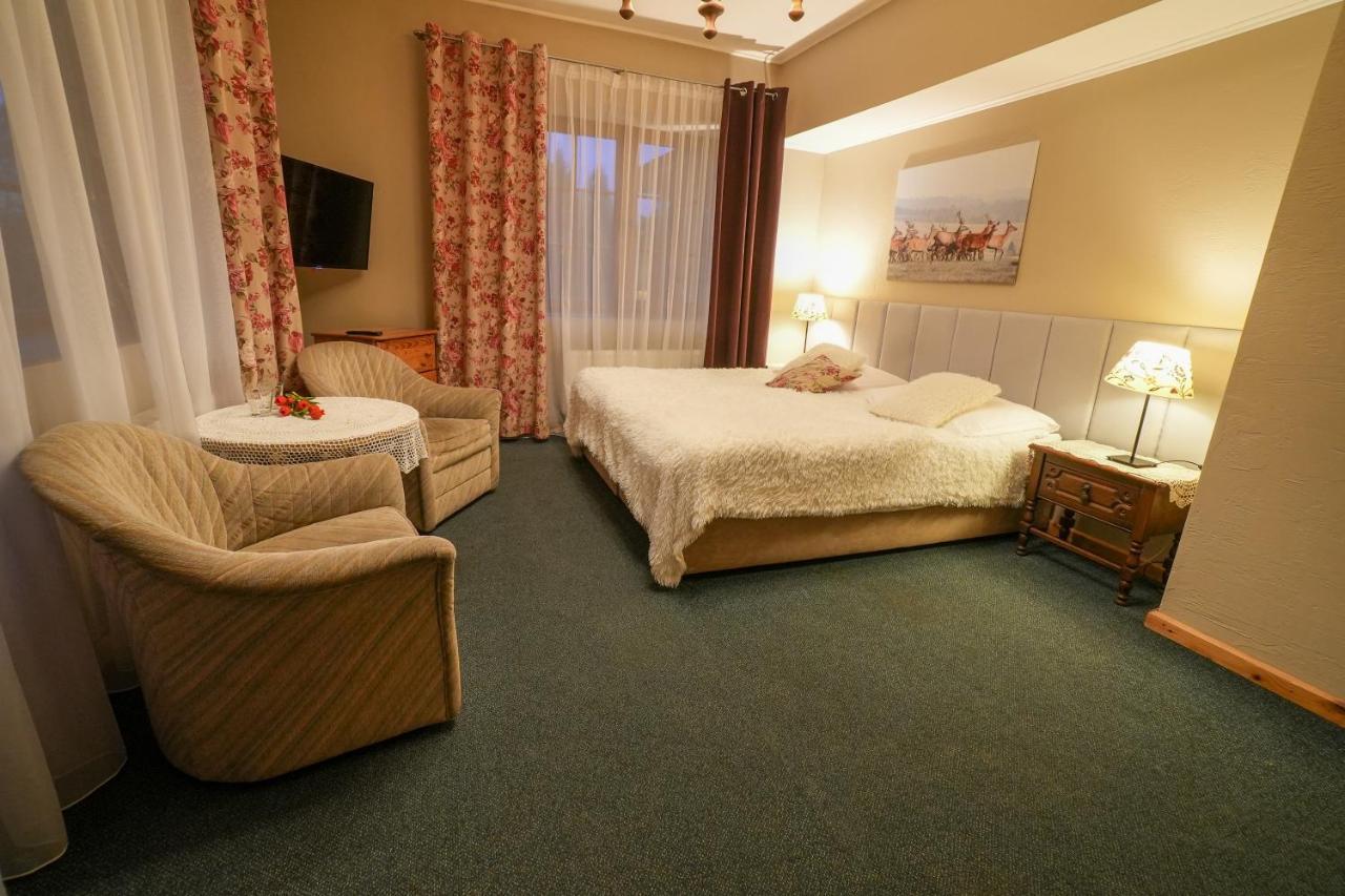 Gosciniec Debowa Gazdowka Bed & Breakfast Устшики Долне Екстериор снимка