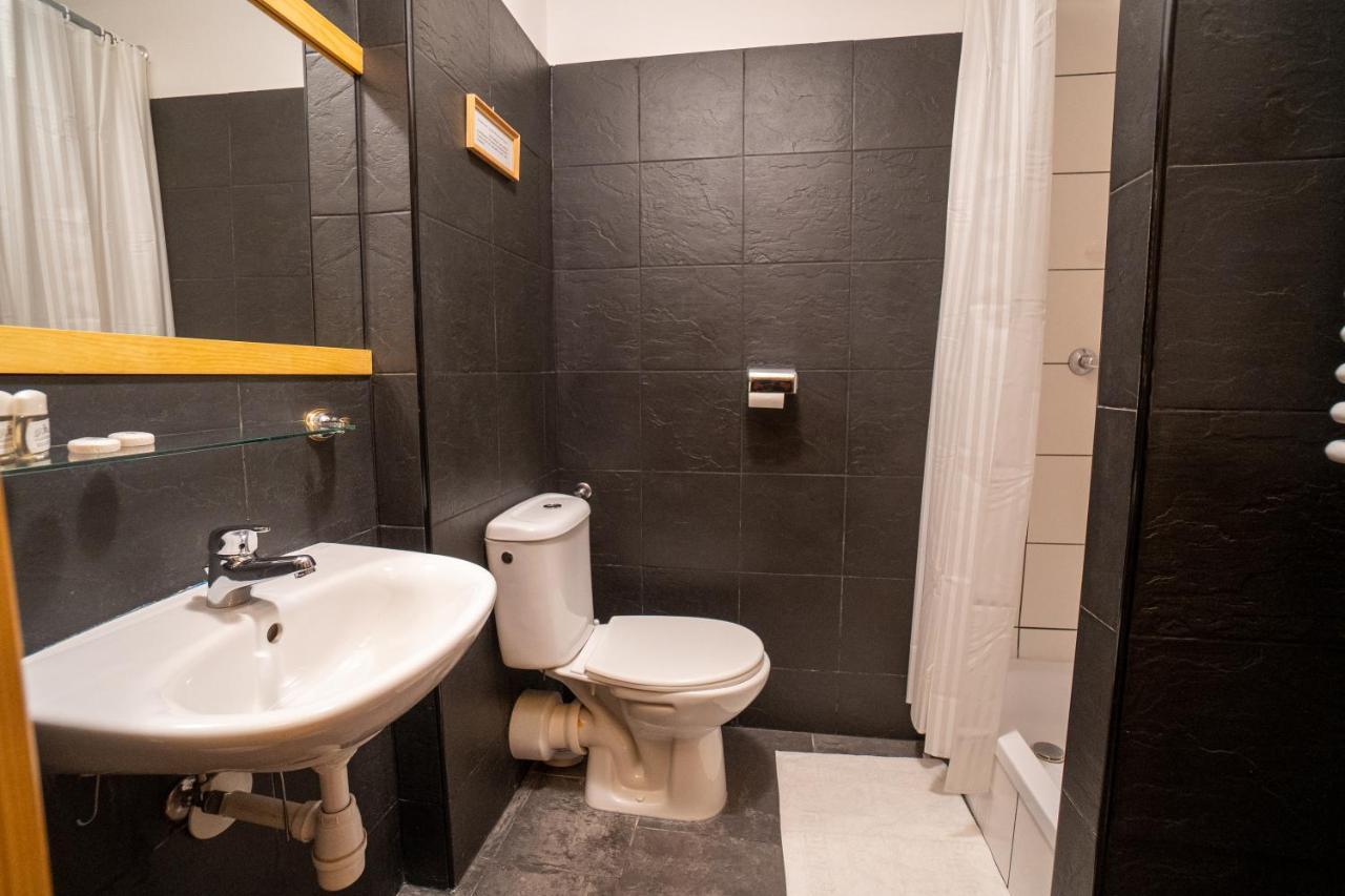Gosciniec Debowa Gazdowka Bed & Breakfast Устшики Долне Екстериор снимка