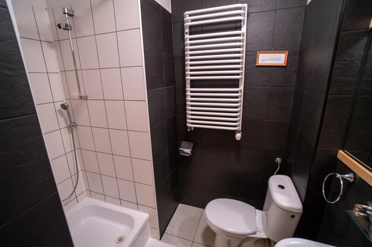Gosciniec Debowa Gazdowka Bed & Breakfast Устшики Долне Екстериор снимка