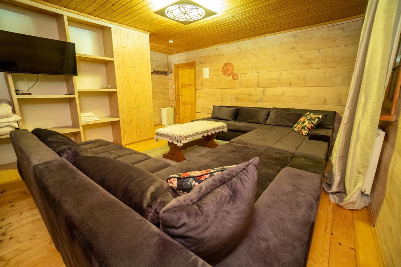 Gosciniec Debowa Gazdowka Bed & Breakfast Устшики Долне Екстериор снимка