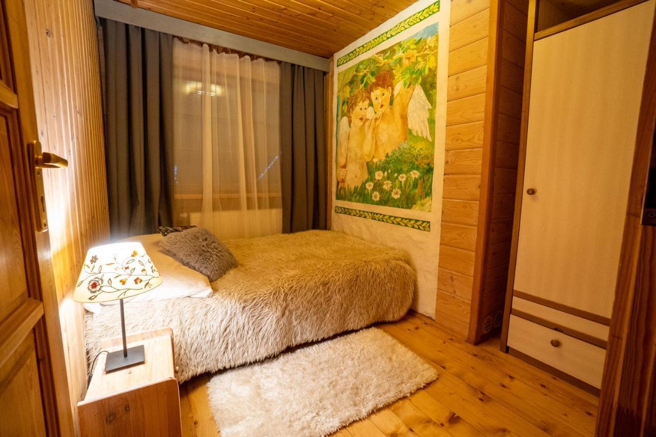 Gosciniec Debowa Gazdowka Bed & Breakfast Устшики Долне Екстериор снимка